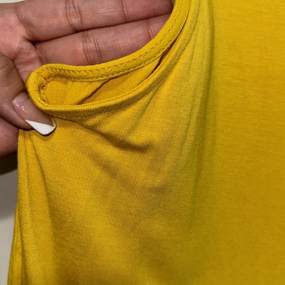 Grace Elements- Womens Sleeveless Blouse w/Crochet Neckline- Gold color size 2xl - Picture 9 of 11